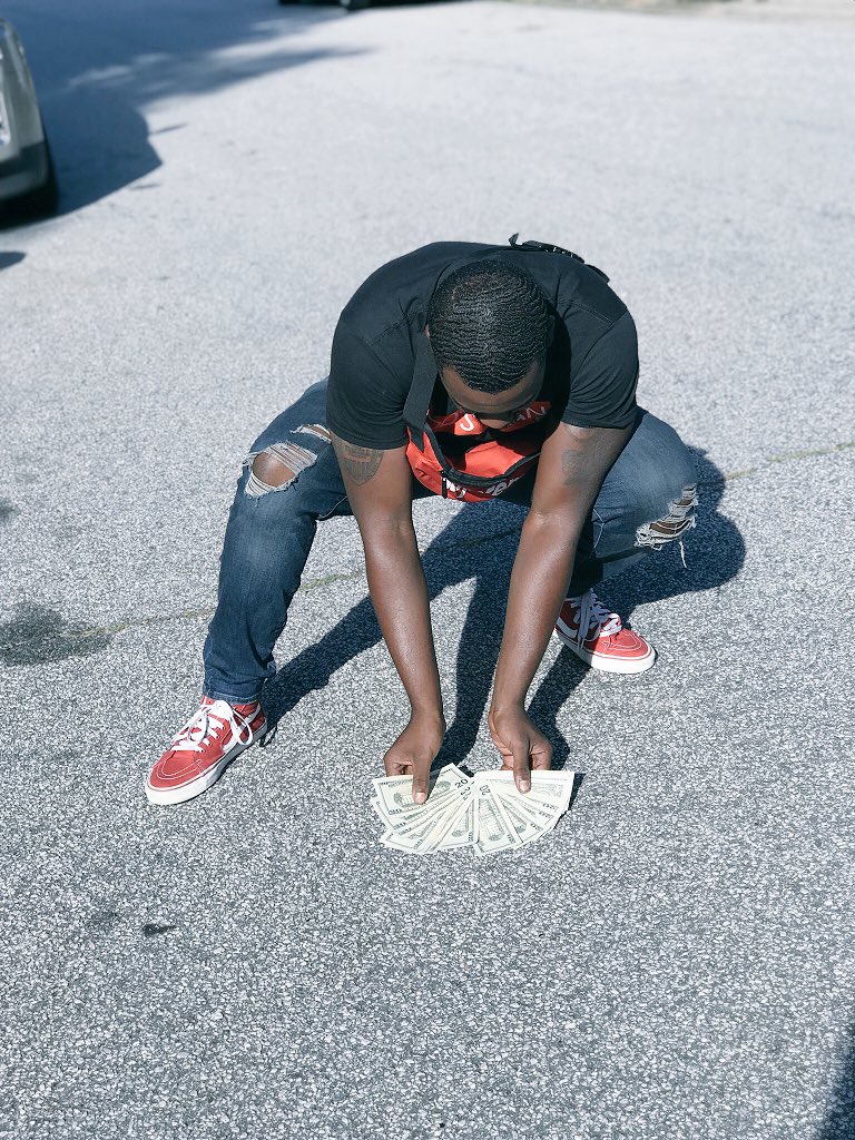 kalico_32's tweet image. They told me I could never make it I laughed at them niggas look at me now 🤙🏾🙏🏾 #ASU21 #Lblockasu #FBMA #asufaithfulmen