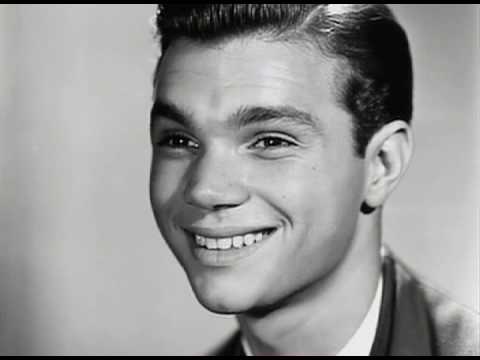 Happy Birthday to Darryl Hickman! 
