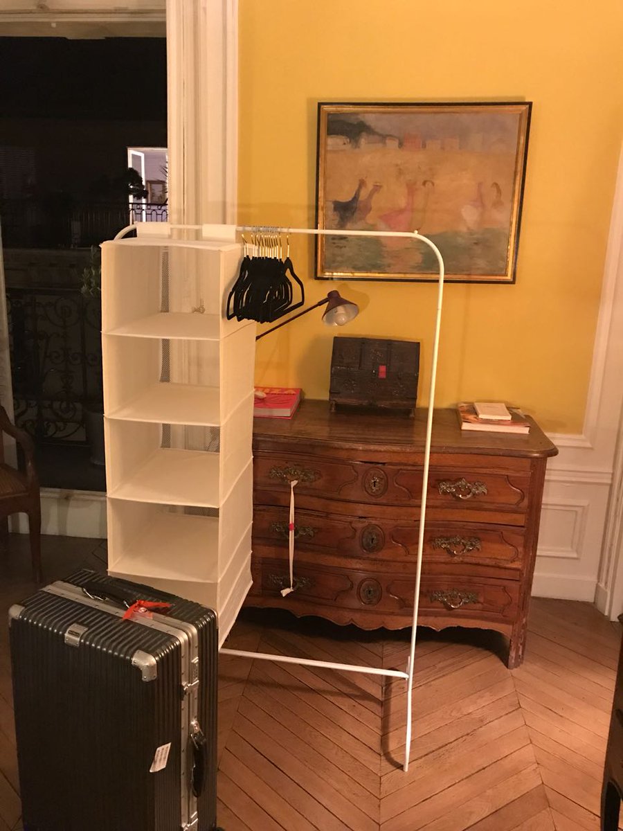 #onefinestay great closet for US$ 850 x night in Paris.