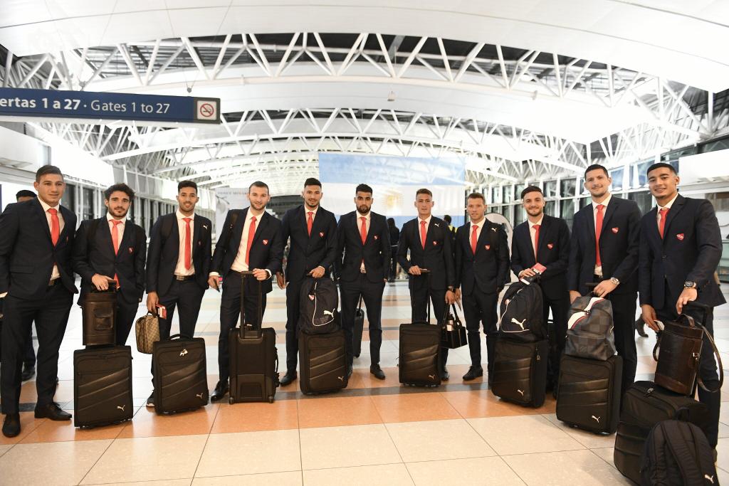 DaroHurtado's tweet photo. #MuchaFacha 🔥
#DestinoJapon 🇯🇵
#TodoRojo 🔴
#Independiente ❤ https://t.co/ju5ynv5lPK