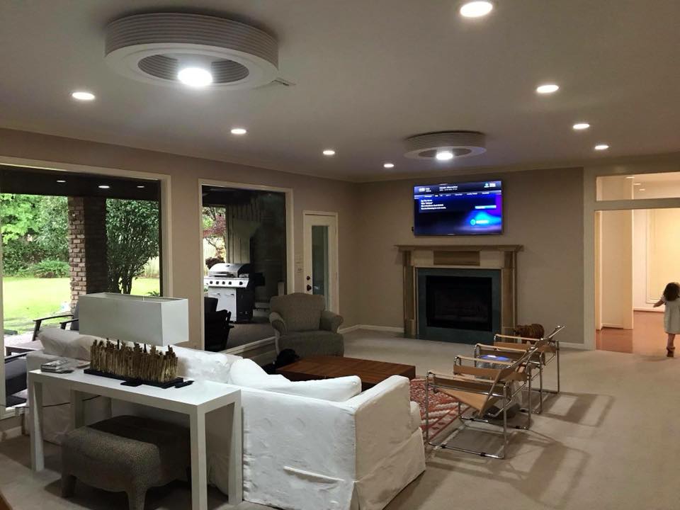 ExhaleFans's tweet photo. When running more than one #ExhaleFan, one fan should be set to clockwise, while the other set to counter-clockwise to create a pleasant airflow. #midcenturymodern #customerphoto #bladeless #comfort https://t.co/AOMdql7WCf