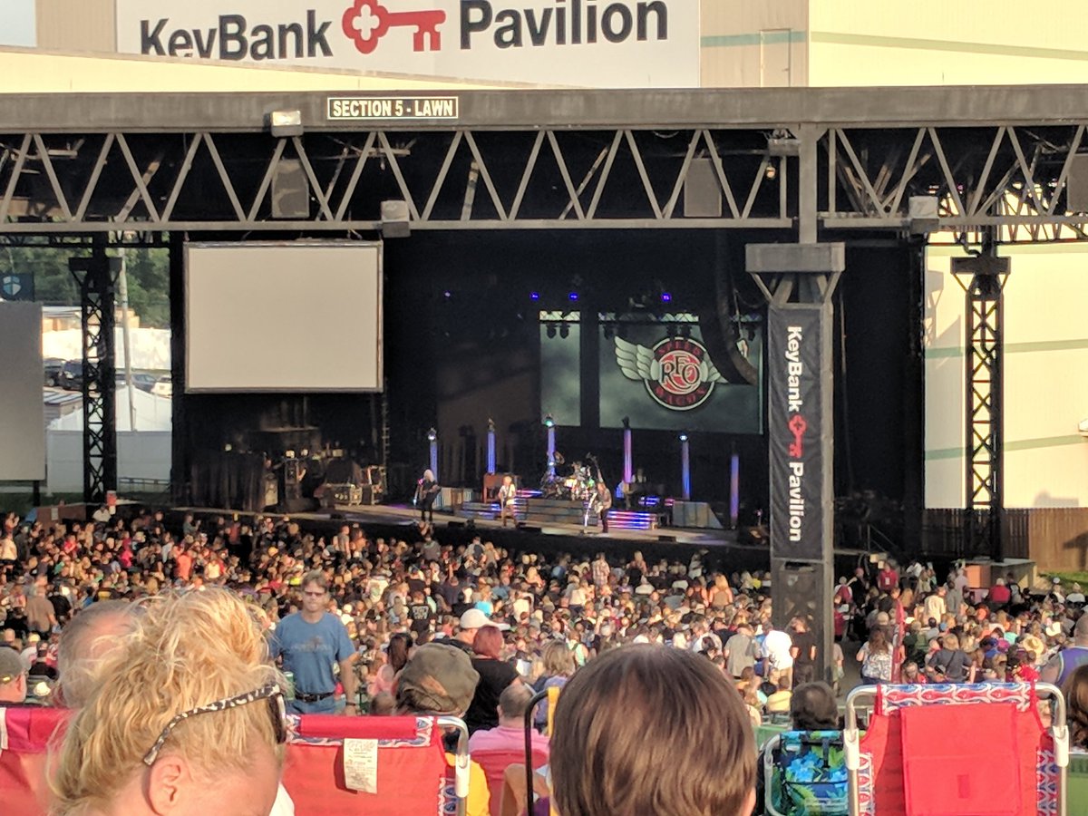 harleythor62's tweet photo. Rocking to @ReoSpeedwagon and @Chicago at #KeyBankPavilion...@THEJeepMafia #rocknroll ... https://t.co/552lYQWIzb