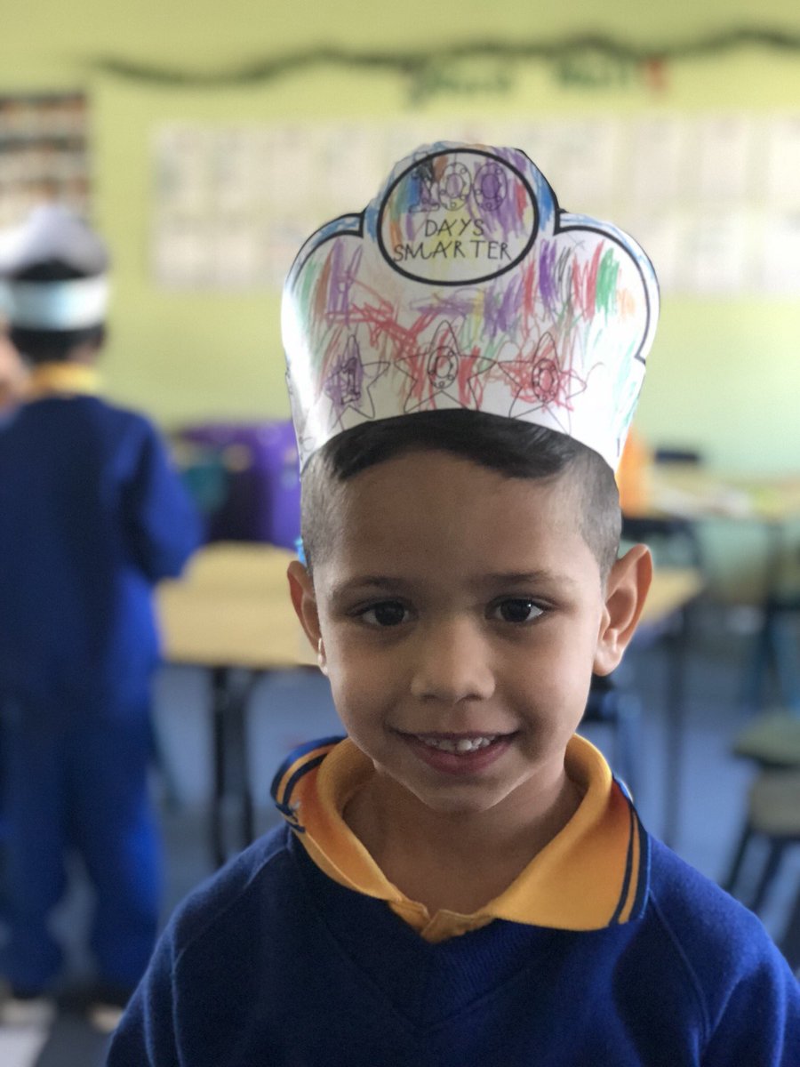 tayla_newton's tweet photo. KN are 100 days smarter!!!! ๐ฏ๐ We made 100 days crowns and used an app to show us what we would look like when we are 100 ๐ #100daysofkindy @CasulaPS @revans1413 https://t.co/gT2QhoKswT