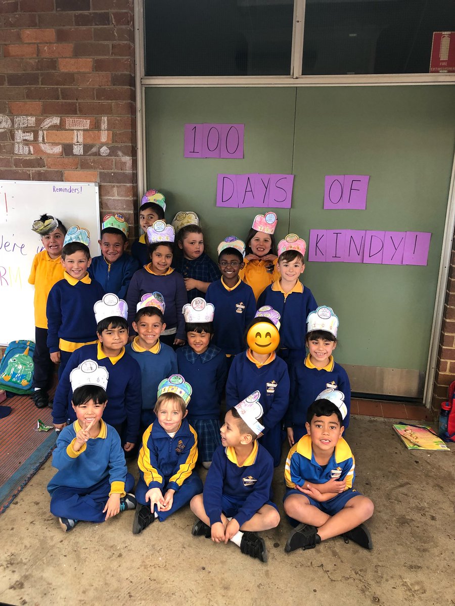 tayla_newton's tweet photo. KN are 100 days smarter!!!! ๐ฏ๐ We made 100 days crowns and used an app to show us what we would look like when we are 100 ๐ #100daysofkindy @CasulaPS @revans1413 https://t.co/gT2QhoKswT