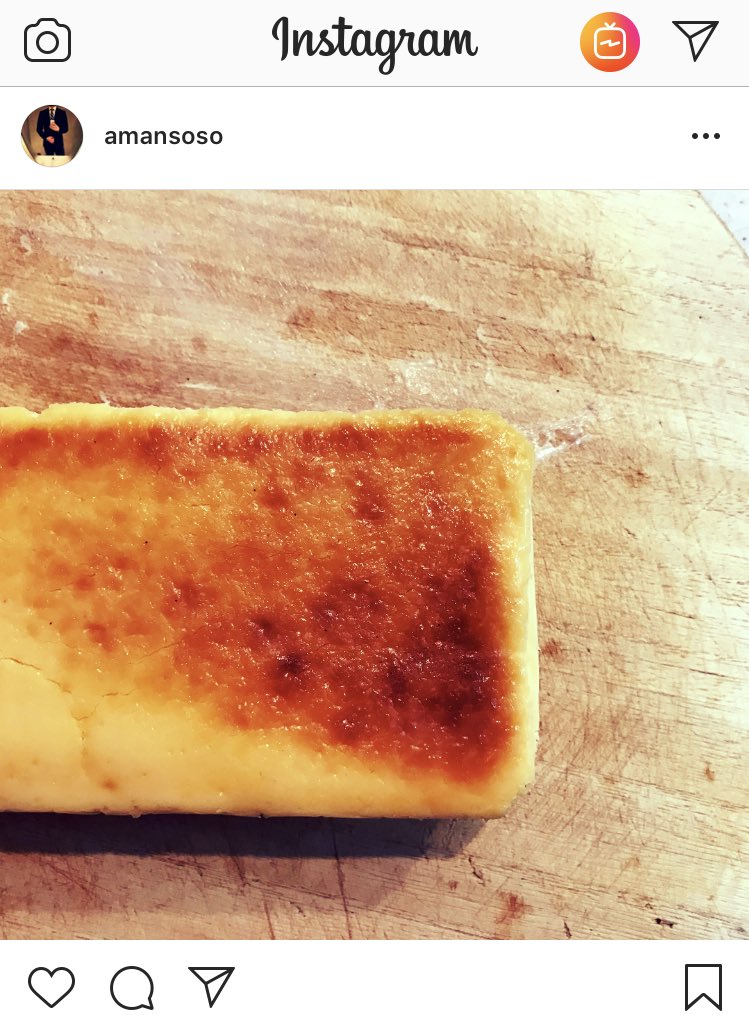 Tam３ Koji Tamura クリームチーズとサワークリーム ヨーグルトにヴァローナのホワイトチョコ それぞれの乳製品の濃度がほぼ同じで それを卵黄とホワイトチョコ ごく少量のコーンスターチで繋いでます レモンジュースの極秘ブレンド率で乳製品を