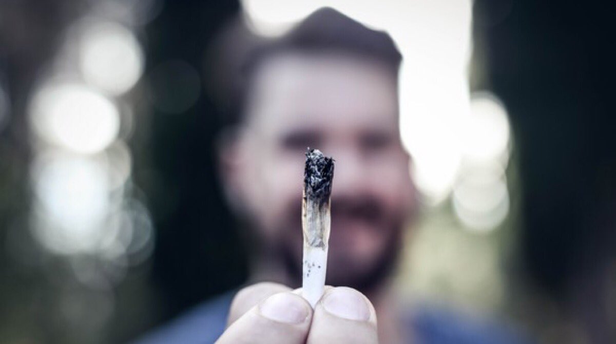 This Marijuana Industry Shift Should Make You Smile fool.com/investing/2018… <a href="/5280EAE/">5280 Edibles And Extracts</a> <a href="/themotleyfool/">The Motley Fool</a> <a href="/TMFUltraLong/">Sean A Williams</a>