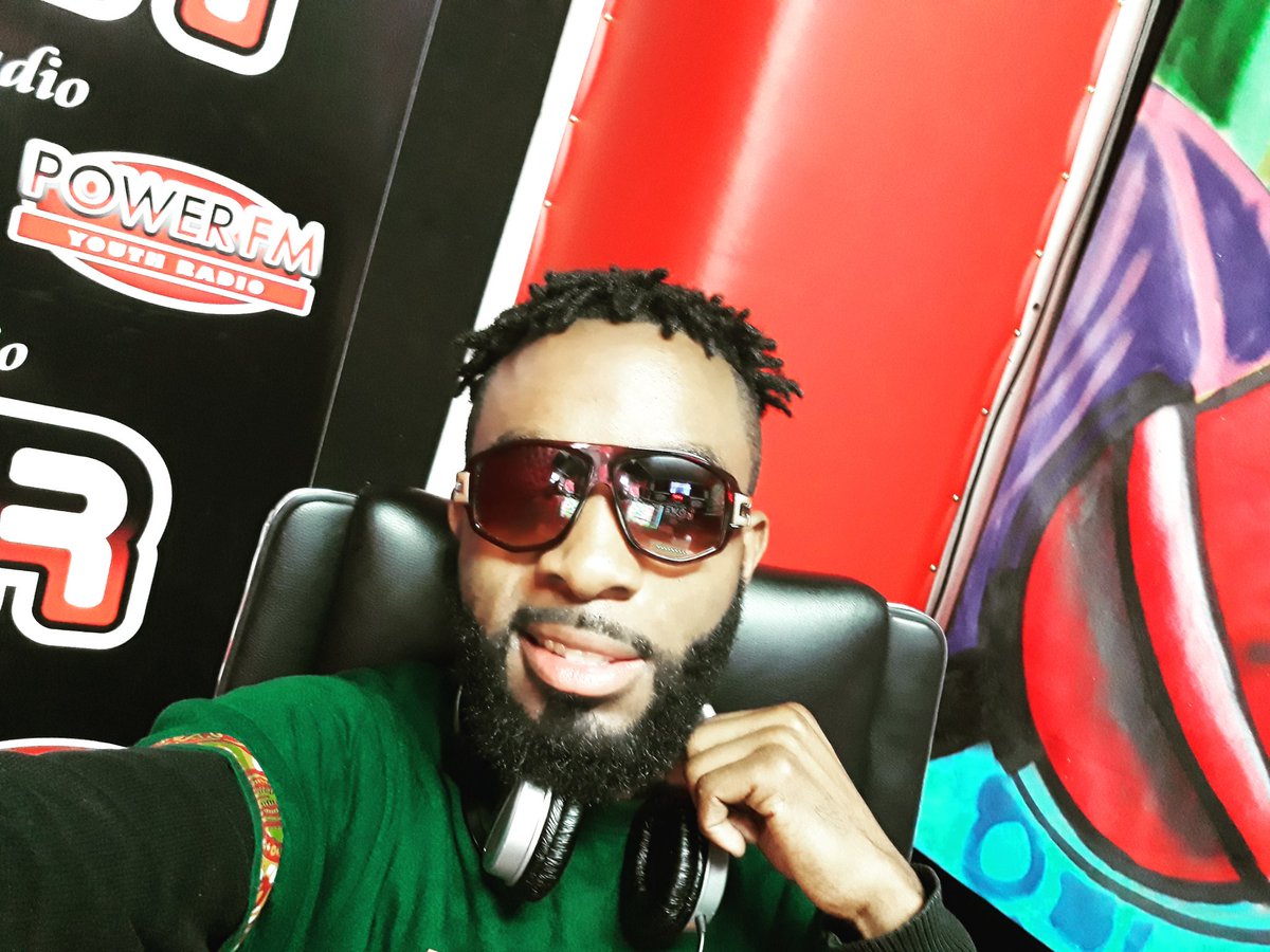 kjaylashawn's tweet photo. Morning world....
Join me on #JumpStartSunday @PowerFMZambia91.3 till 10am....
The best way to kick start your week
#WeekendRadio!!
#MorningRadio!!
#YouthRadio!!
#LetsWork!! https://t.co/hU0H5OOHqE