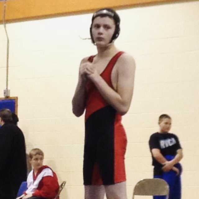 chase_hooper's tweet image. People always ask me where I get my wrestling pedigree from... 😏 #7thgrade #wrestlef****ed #walkon #emstimberwolves #thepreteenagedream