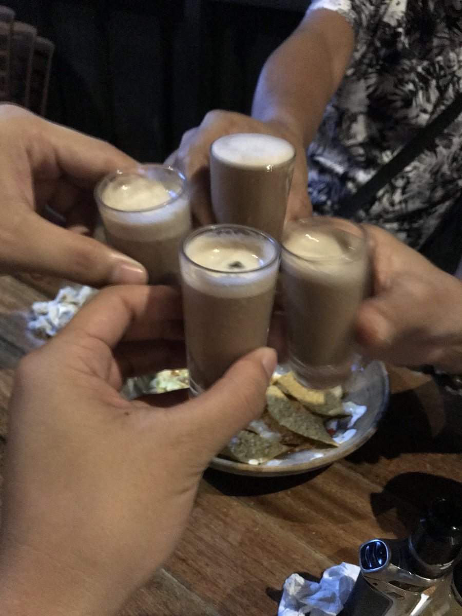 PCuaton's tweet image. AT TUMIGIL ANG MUNDO 🤢😷 WAYS ON HOW TO PROPERLY DRINK COCKTAIL ❤️🔥😍