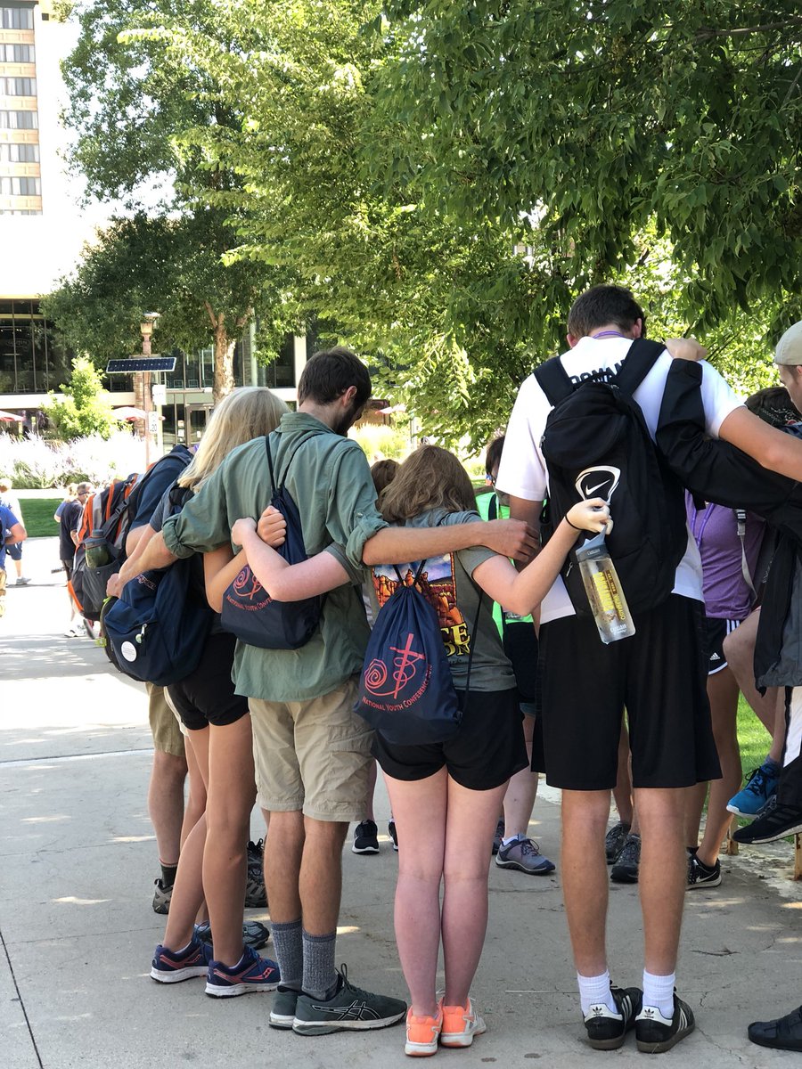 cobnyc2018's tweet photo. “Put in love, as harmony starts to fade” #cobnyc #cobnyc18 #prayer https://t.co/t0IXHlq3e7