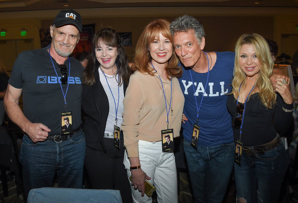 AFF_USA's tweet photo. #MichaelBowen @heidiHolicker #LeePurcell @CameronDye and @RealEGDaily   at this weekend's @hollywoodshow1 for a #valleygirl #reunion in Los Angeles at the LAX Westin Hotel https://t.co/OFE3s02skk