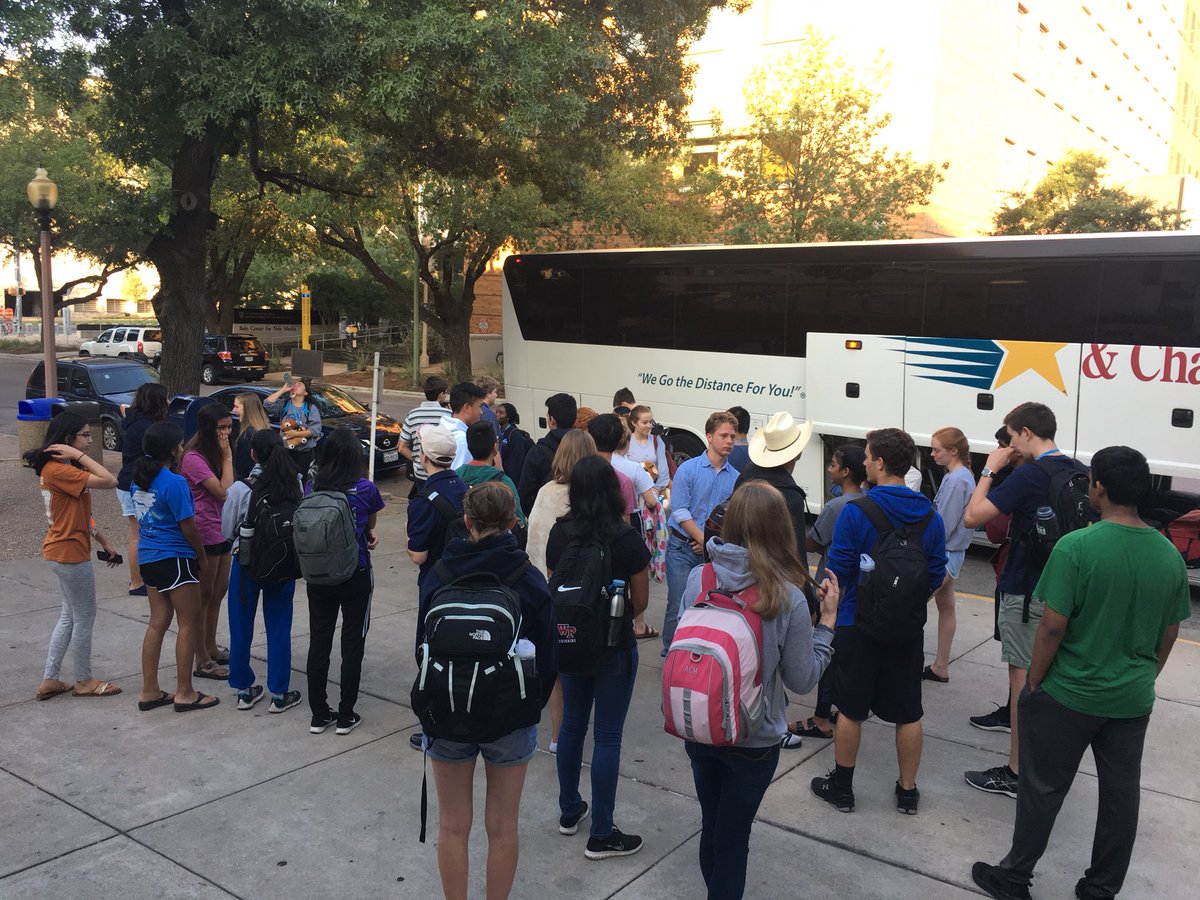 2955Raven's tweet photo. Saying goodbye to new friends is hard!! Friendship will last a lifetime!!! #2018SEESIntern #2018SEESExterns @TexasSpaceGrant https://t.co/fmkZWRZADg