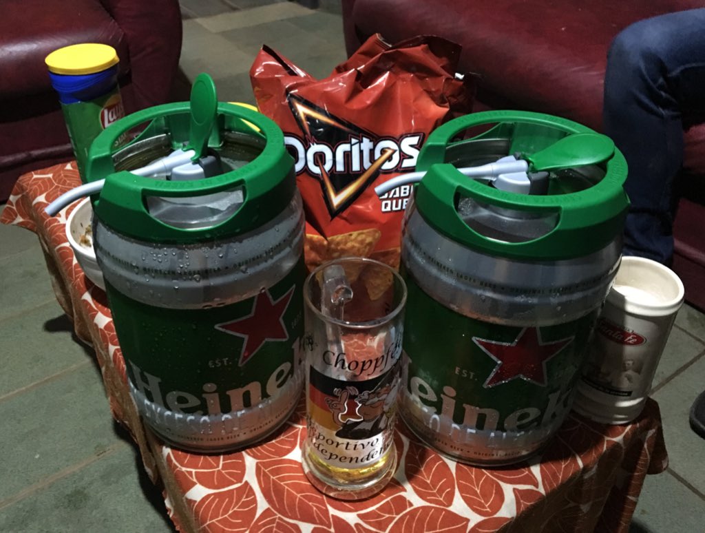 ManuelPy77's tweet photo. @HeinekenPy @Ingnortiz @marcoite @humbertoite @reca_08 @JesusCarlosEnc @jorortiz promesa cumplida !!! https://t.co/20TuVSwzBf