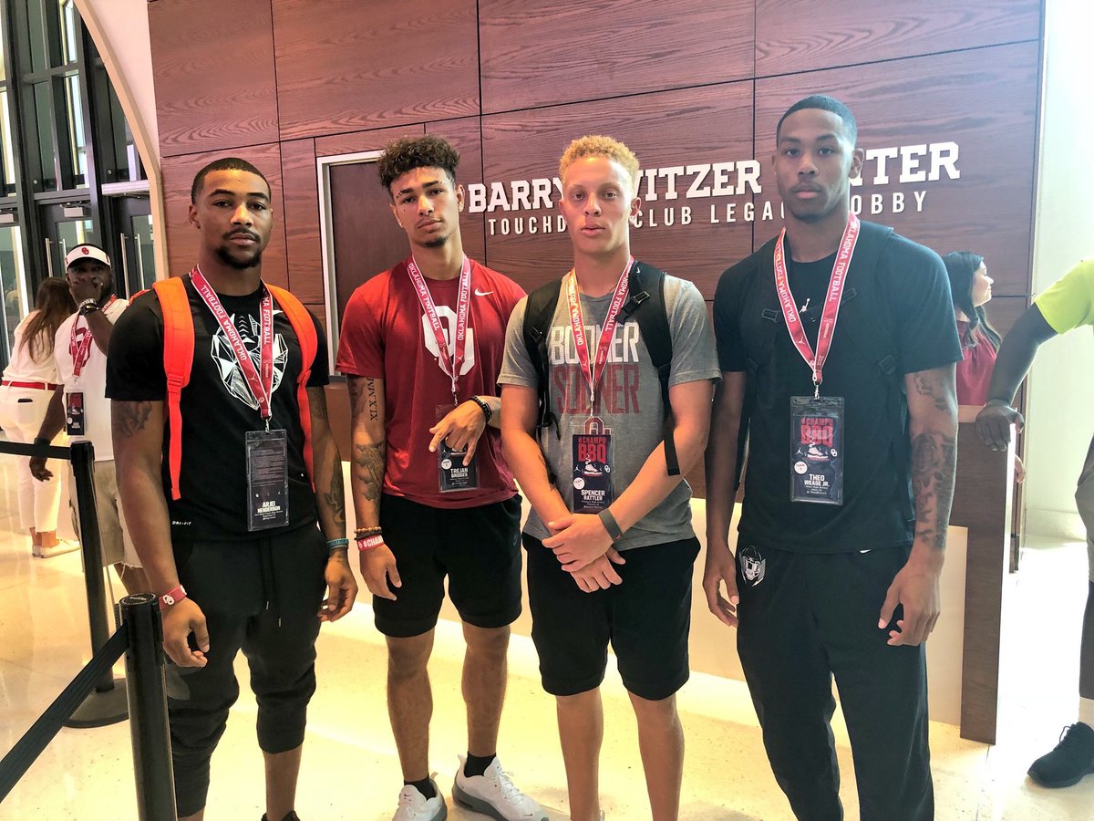 BBSOONER00's tweet photo. @therealnoahcain #OUDNA #BoomerSooner #JumpontheWave https://t.co/paVFgFC6Xj