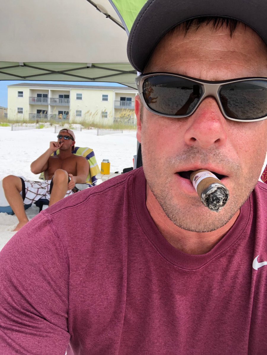 arhlsmo's tweet photo. 358 days #pcola2019 https://t.co/4cLfSMPhbe