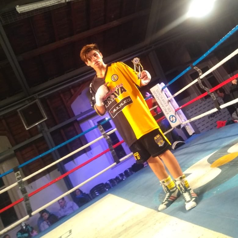 boxeocomu's tweet photo. TRIUNFO DE VÍCTOR 👏🏽
🏆 Liga Metropolitana de Boxeo Proyec 
🏟 Suterh
🥊 Cat 52kg: Víctor Mangiapani GPP vs Catriel Figueiras

#boxeocomu #ligametroboxeo #boxeo https://t.co/83i80pVNAL