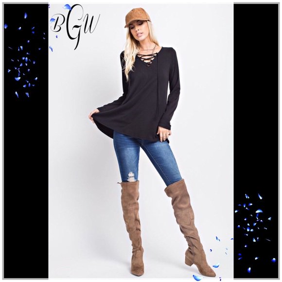 mookc414's tweet photo. So good I had to share! Check out all the items I'm loving on @Poshmarkapp from @pdcosc61 #poshmark #fashion #style #shopmycloset #verabradley #hannah #143story: https://t.co/TJ1ELgQmWR https://t.co/loUUZ7eNU0