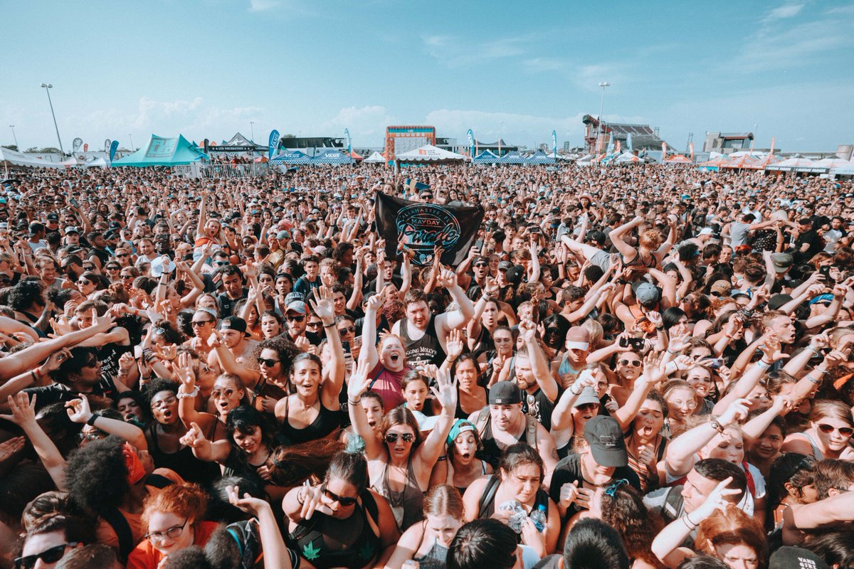 Vans Warped Tour tweet media