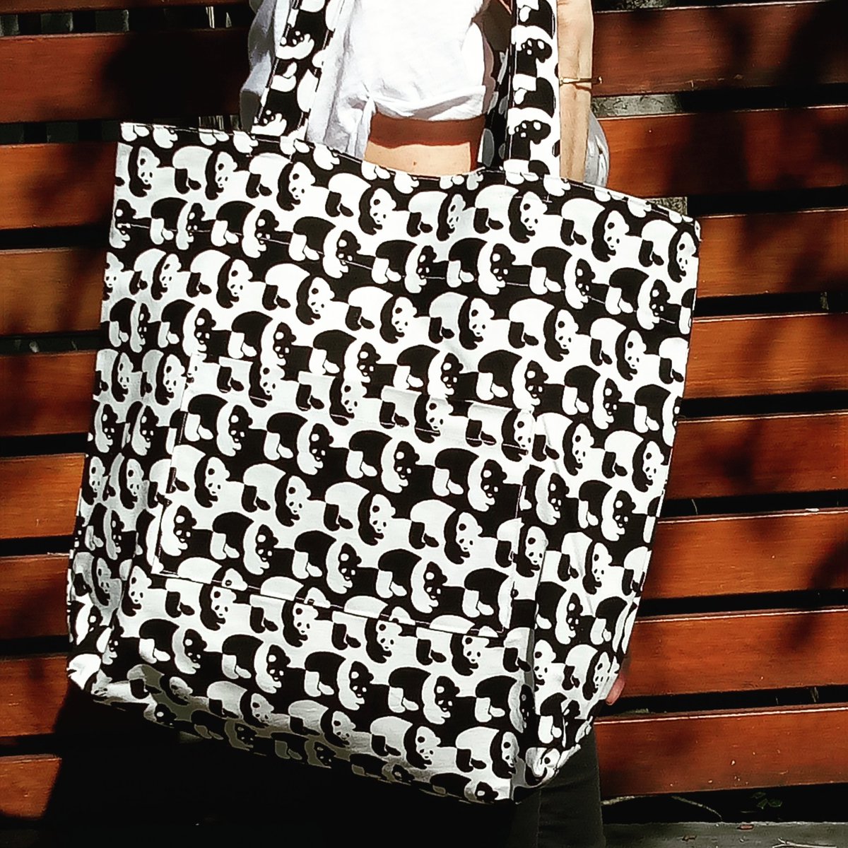TedzukuriTotes's tweet photo. Black and White Panda Tote Bag #totebag #bagsforsale #reusable #saveourplanet #saveouroceans #sustainableliving #versatilebag #largetotebag #saynotoplastic #recycle #plasticfree #doyourpart #bringyourown #brisbanecity To purchase, please see my website https://t.co/x7alvA2AAm https://t.co/qJUQWR25dC
