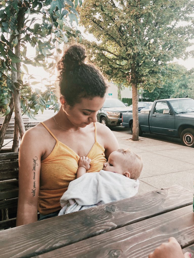 KeyonasLife's tweet image. Breastfeeding in public is now legal in all 50 states! We did it!!!!