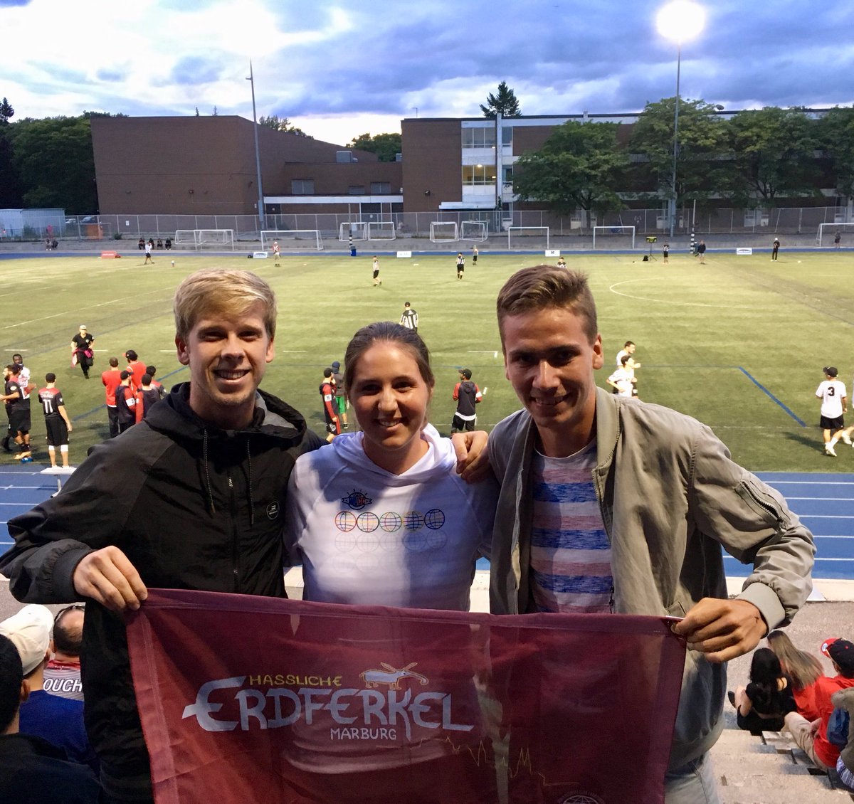 steffendoescher's tweet photo. Visiting Toronto during our post-@wucc2018-trip through the US and Canada. Showing a bit of @Erdferkel_MR representation at @theAUDL playoff game between @TorontoRush and @empireultimate. Was super fun! https://t.co/OFFHVKozIr