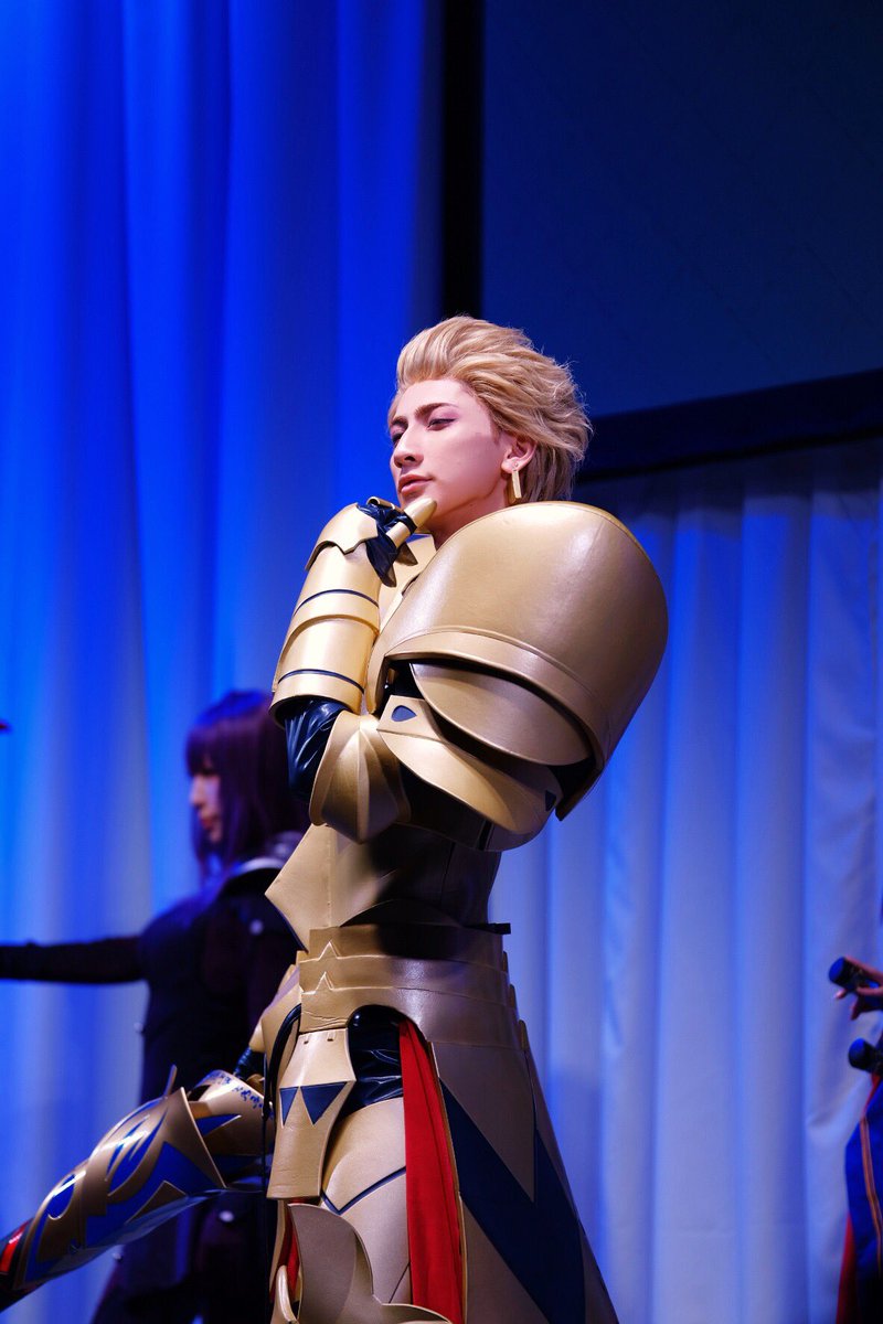 FGOフェスより、公式ギルガメッシュコスプレイヤー NaGiさん @nagi_cos