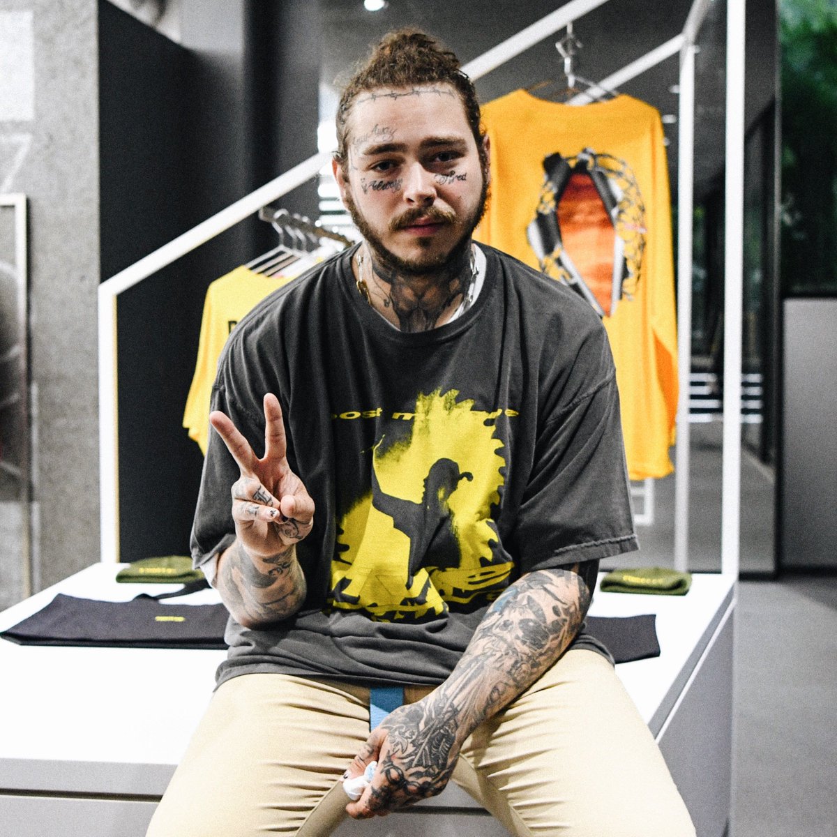 Nubian 昨日 Post Malone 本人も登場した Post Malone Beerbongs Bentleys Japan Pop Up Store が好評開催中 ここでしか手に入らない希少なラインナップ 本日が 最終日 となります 是非ともお誘い合わせの上 原宿店 までお越し下さいませ