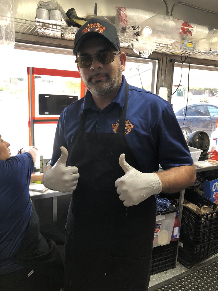 abril_mayojunio's tweet photo. Hey guys so my dad just opened up a mariscos food truck in 21110 Cajalco Rd Perris CA 92570. The food is really good, fresh and at really great prices. It would mean so much if you guys could help me out to get him more business!! 🦐💗 https://t.co/bIbqsd0ztj