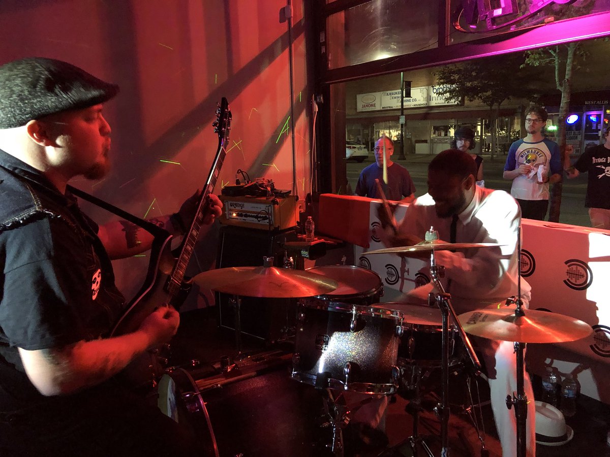 Ignition89's tweet image. Watching @hijackmke deliver at @TheCrimsonClub in West Allis!!! #localmusic #punk #rock #music #originalmusic @BreakinNEnterin @localfirstmke