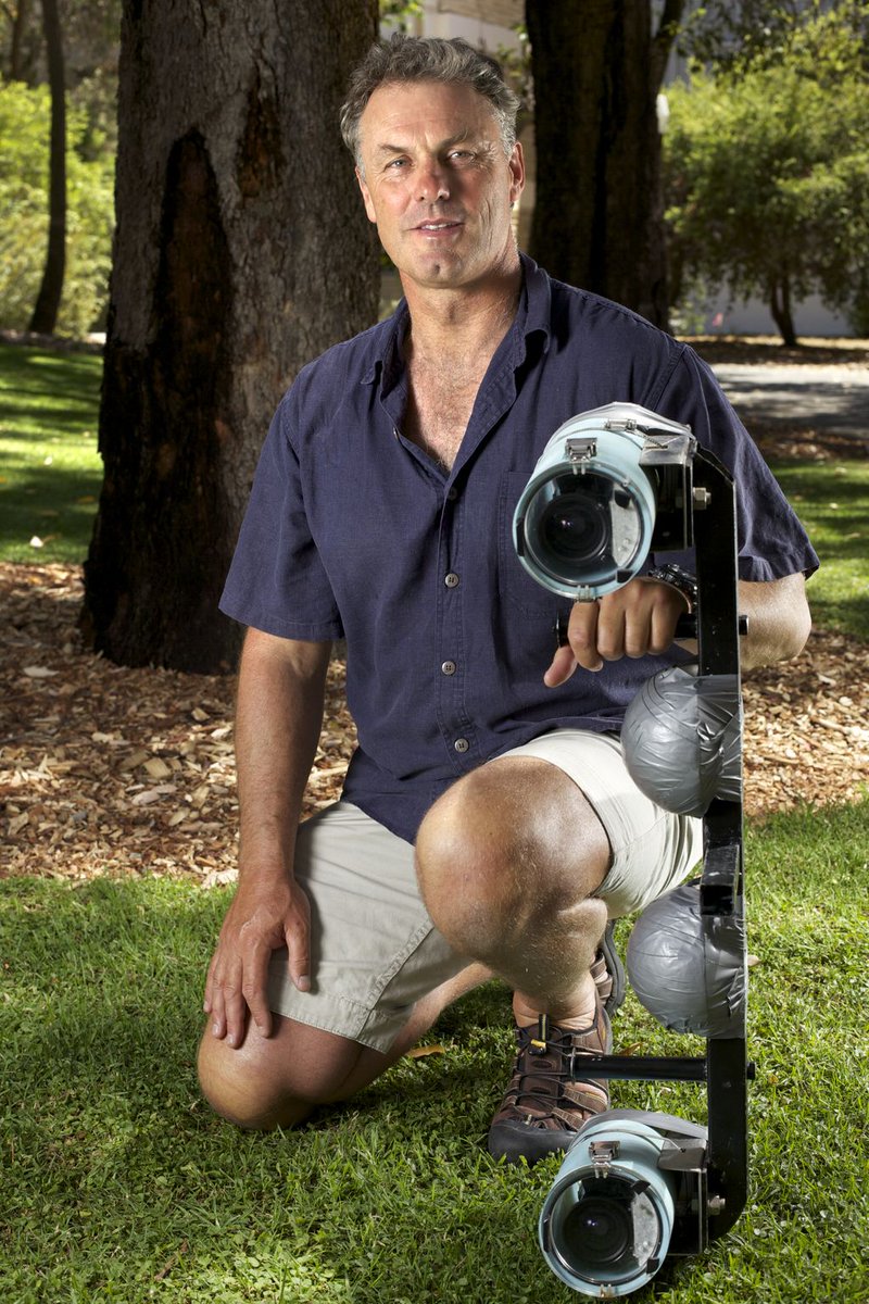 For our last #SharkWeek #7daysofSharkScientists is the developer of the baited remote underwater stereo-video system, Dr. Euan Harvey of @curtinuniversity. This system allows us to estimate the size of #sharks from remotely collected videos. buff.ly/2LBkcYY 📷<a href="/somenjoan/">Joan Costa</a>