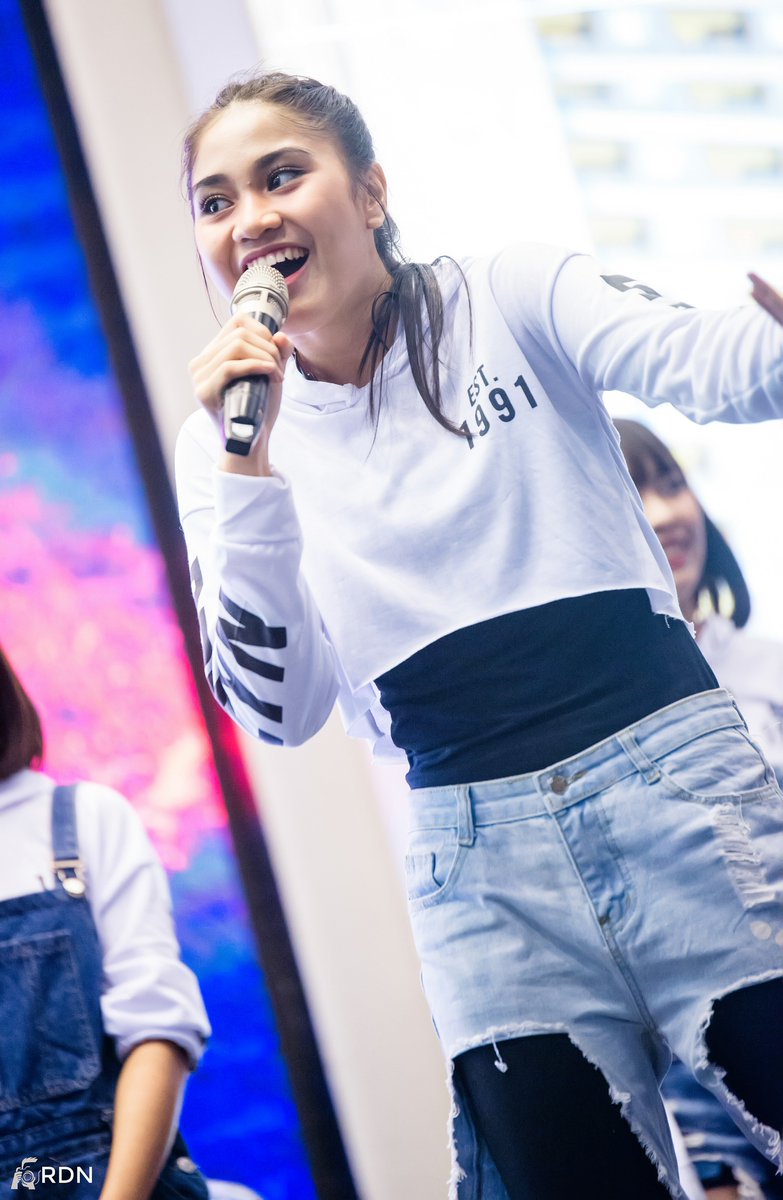 RDNADN's tweet photo. 280718 Alicia Chanzia - @Acha_JKT48 at IBN Millennial Generation Makeover @ Blu Plaza Bekasi #JKT48DanceProject https://t.co/l42hlhHIja