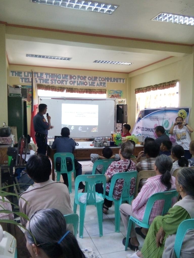 PNPBokod's tweet photo. #23PCRMonth
#PPP2030
#OplanDBR
#MasaMasid
Bokod MPS led by SPO4 Norman Amdos conducted lectures on Illegal Drugs and its Ill Effects to the residents of Pob, Bokod, Benguet during the MASA MASID.
@rwinp88 @PNPBenguet @rpioprocor @ProcorRpcrd https://t.co/qhi0w8TcUj