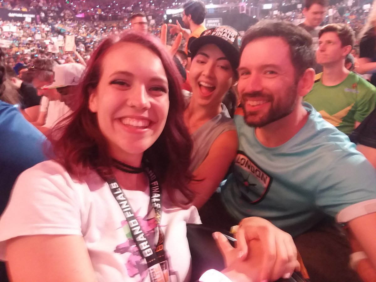 yuffin_'s tweet photo. So happy I got to meet you guys again today, thanks for the chat! Safe travels home @OutsideXbox @janedouglas @Farrantula https://t.co/Slkq2KrFvT
