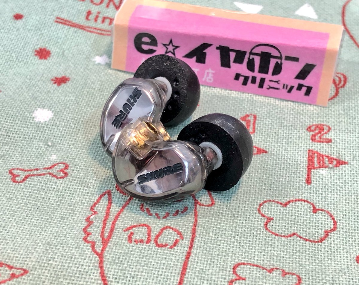 お客様のSHURE SE425 本体両側接着剤劣化の為ハウジング割れ再接着。R