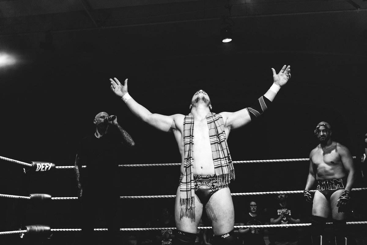ImSteveMigs's tweet photo. “He’s better than you, and you know it! Maxwell Jacob Friedman...MJF!” Introducing @The_MJF at @defyNW! #DefyLoud (thx to @amberlynnez for the pic) https://t.co/3klcopao2T