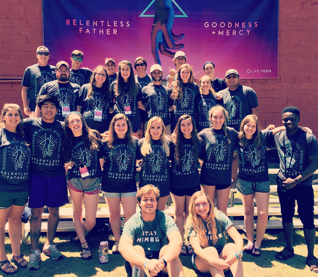 HolyFamLT's tweet photo. Happy Campers, Relentless love. God is good! Thankful for a powerful and challenging week of fun and worship, for camaraderie and growth as a family, and for the overwhelming, never ending, reckless love of God! #bestcampever #hiddenlake #hflt https://t.co/V94huUWEqV