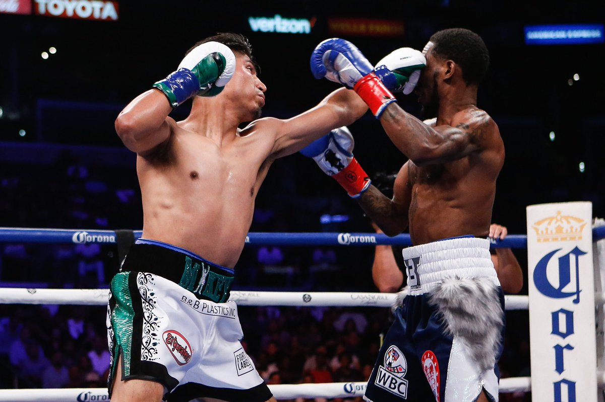 atsboxing's tweet photo. .@mikeygarcia drops @RobertEaster_Jr in Round 3! #GarciaEaster https://t.co/uwGVEkpQ5k