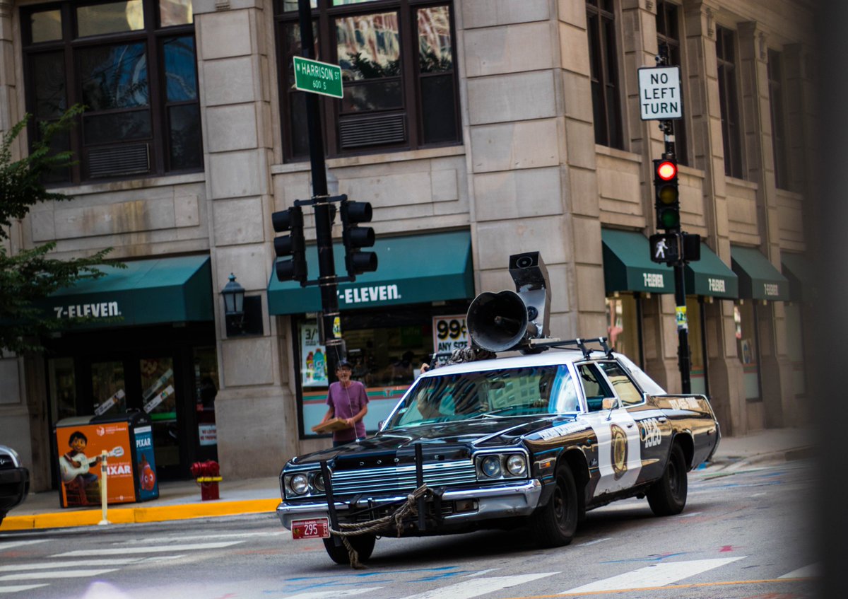TheRoadPhlog's tweet photo. #Recap After all that it was only 106 miles to Chicago. #RoadTrip18 #Bluesmobile https://t.co/ykGQEytqcS