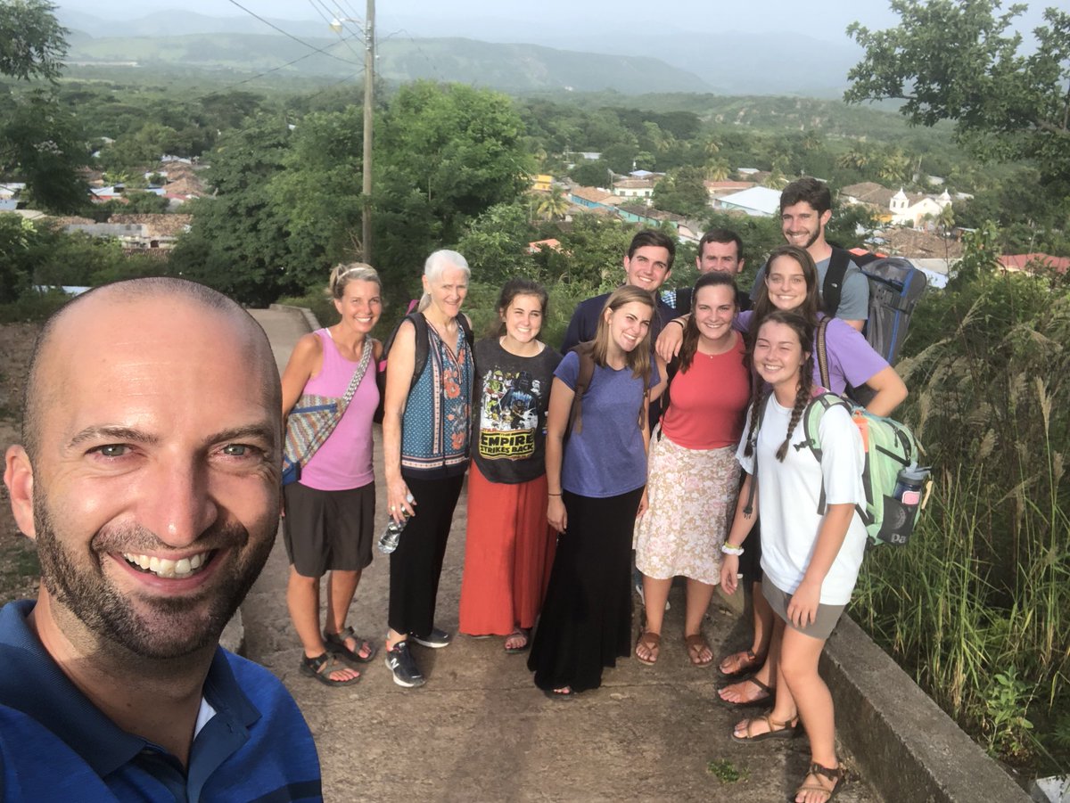 danieljerkins's tweet image. Great week in Honduras. What a privilege to serve the Lord with an incredible team.