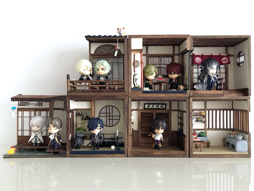 Foo ねんどろいど本丸に膝丸が顕現しました やっっっと回り廊下に源氏兄弟が並び立つ日が来たー 源氏ほんとにかわいい 半年前に部屋が完成してからずっと待ってたよ どんどん大所帯になるので3階の増築を急がねばっ٩ ᐛ و ねんどろいど本丸