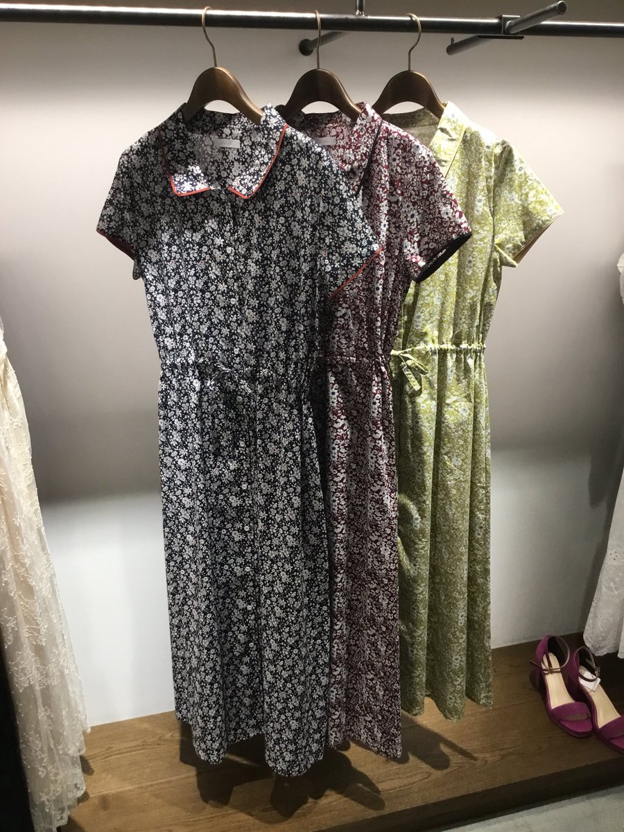 ルミネ横浜 Twitter પર 4f アルシーヴ 大人気で完売していた花柄ワンピースが再入荷 定番のネイビー レトロなレッド 上品なグリーンの3色展開です 袖と襟のカラーがアクセントになったワンピースは 夏から秋まで使えるオススメアイテムです ワンピース ルミネ横浜 Twitter પર 4f アルシーヴ 大人気で完売していた花柄ワンピースが再入荷 定番のネイビー レトロなレッド 上品なグリーンの3色展開です 袖と襟のカラーがアクセントになったワンピースは 夏から秋まで使えるオススメアイテムです ワンピース
