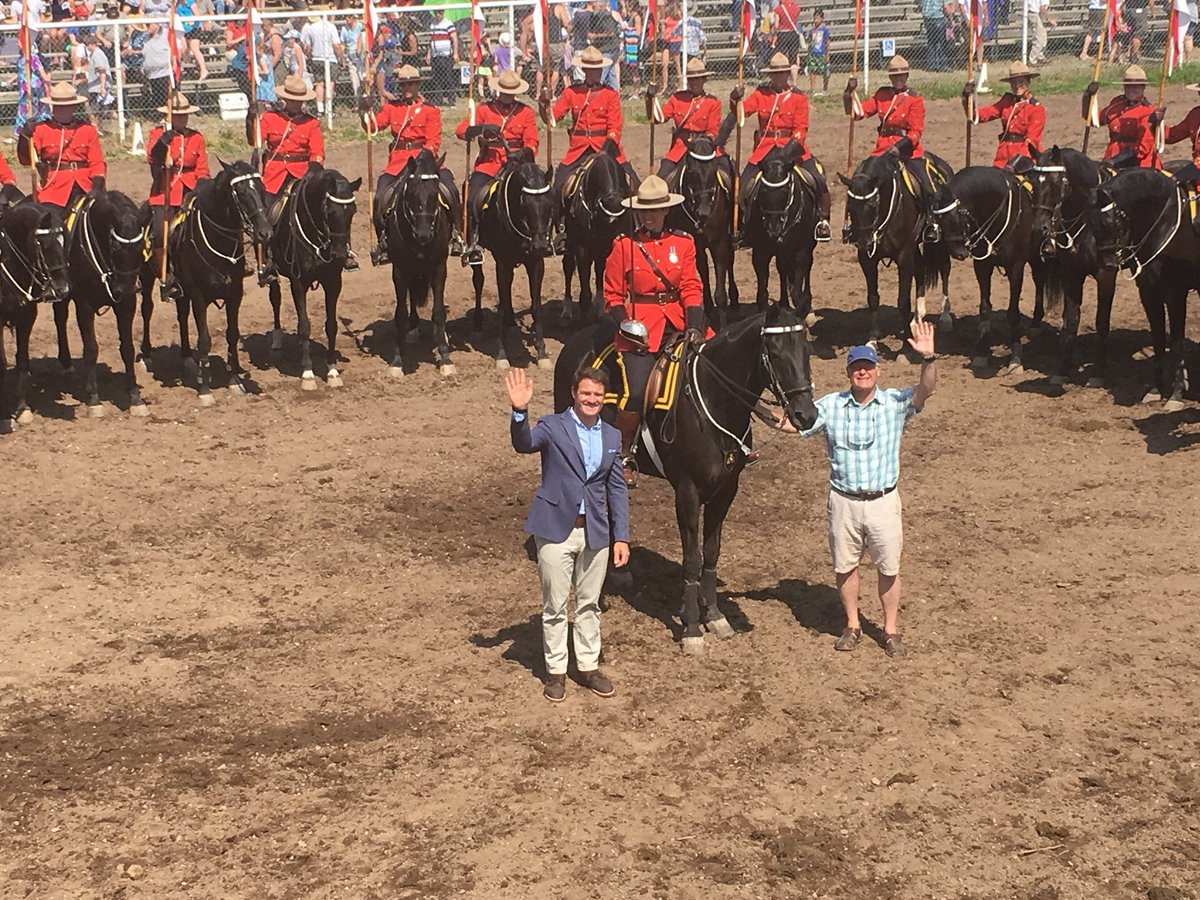 DonaldsonDoug's tweet photo. Amazing connection between rider and horse @RCMPMusicalRide in #Smithers today in plus 30 C! #bcpoli #rcmp https://t.co/GY6F5fyV7K