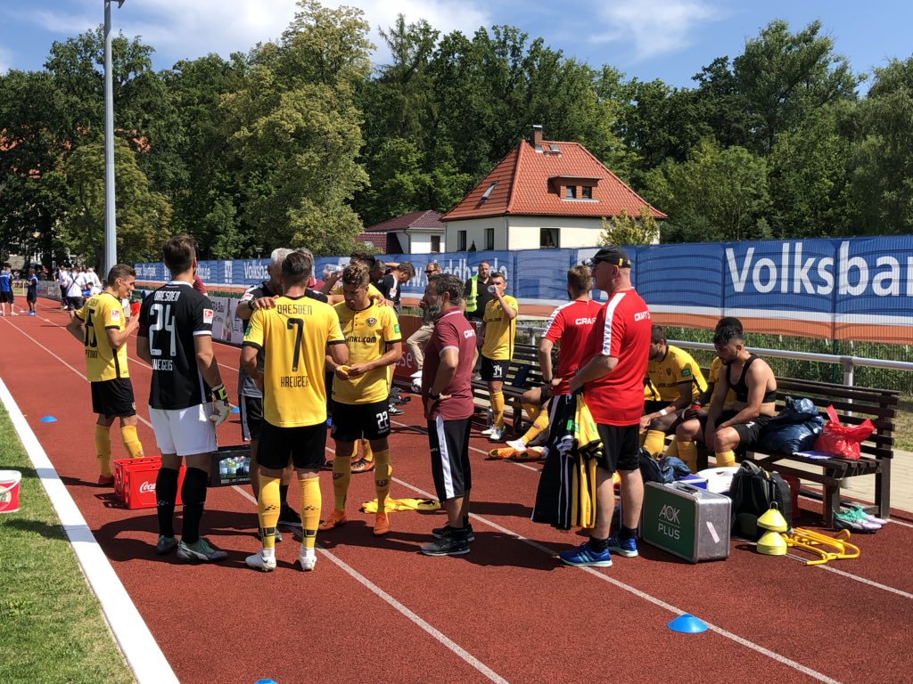 SGD_Liveticker's tweet photo. 46‘ Die zweiten 45 Spielminuten haben begonnen. #BFVSGD 0:1 (0:1) https://t.co/yVD4GNywxW