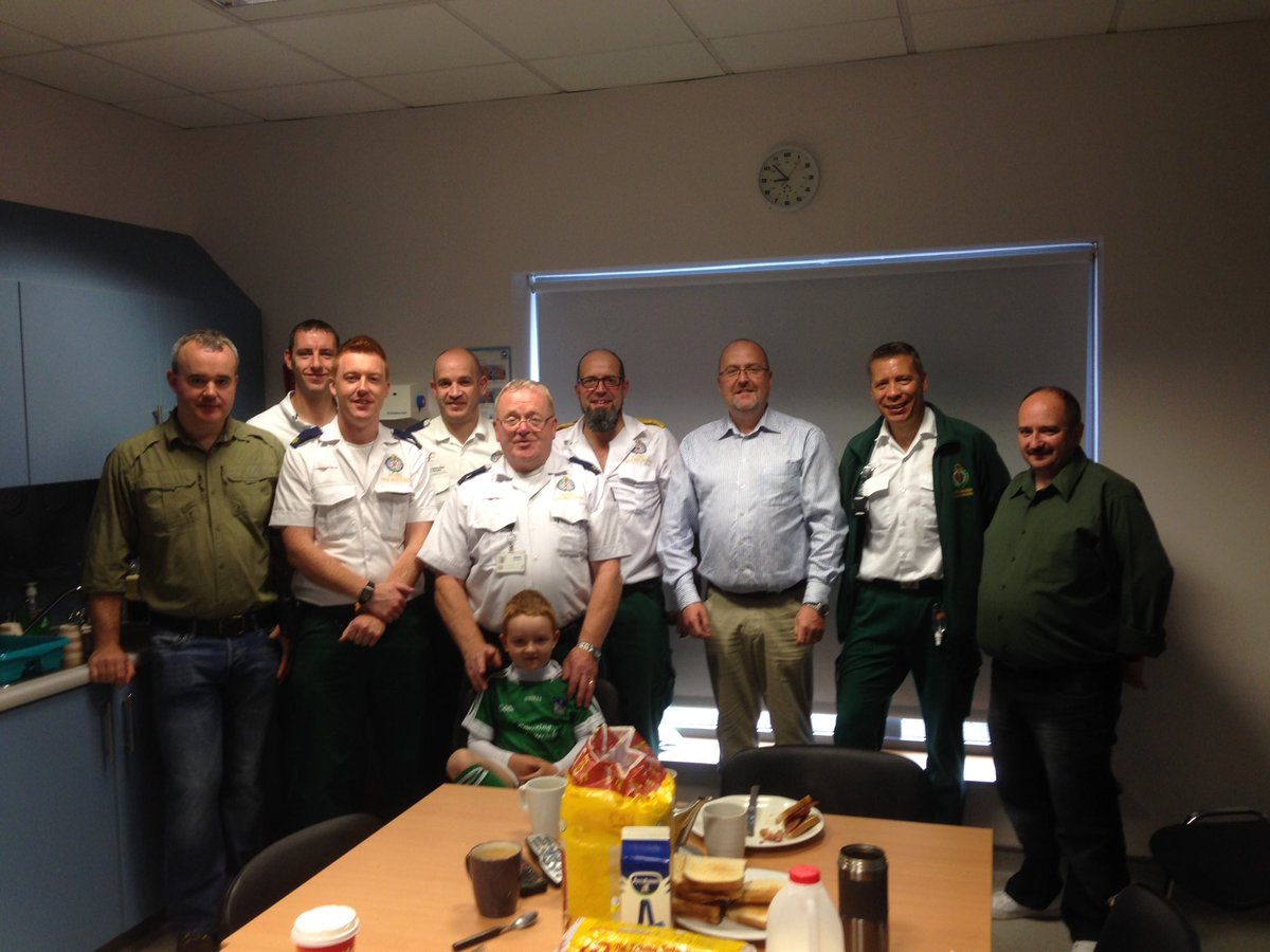 End of an era..Dave kings last shift in Nenagh this morning.. Have a great retirement Dave. You have been a fantastic friend mentor and leader to all in the Mid West and beyond ....