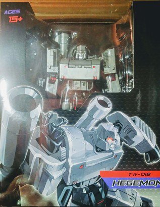 BuyTransformers's tweet photo. #TWSeries #Hegemon 4 sale on @ShelfLifeX: $150 #Transformers #ToyWorld #Megatron https://t.co/vU7nyBIBZe https://t.co/KugpZjuott