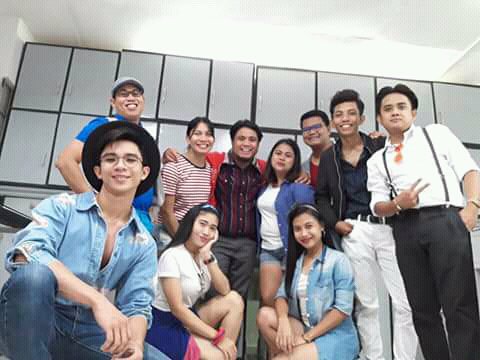 AdrianAlicdan's tweet photo. TEACHERS ARE FASHIONISTAS TOO! #FlashbackNight https://t.co/Y7JmBNXduO