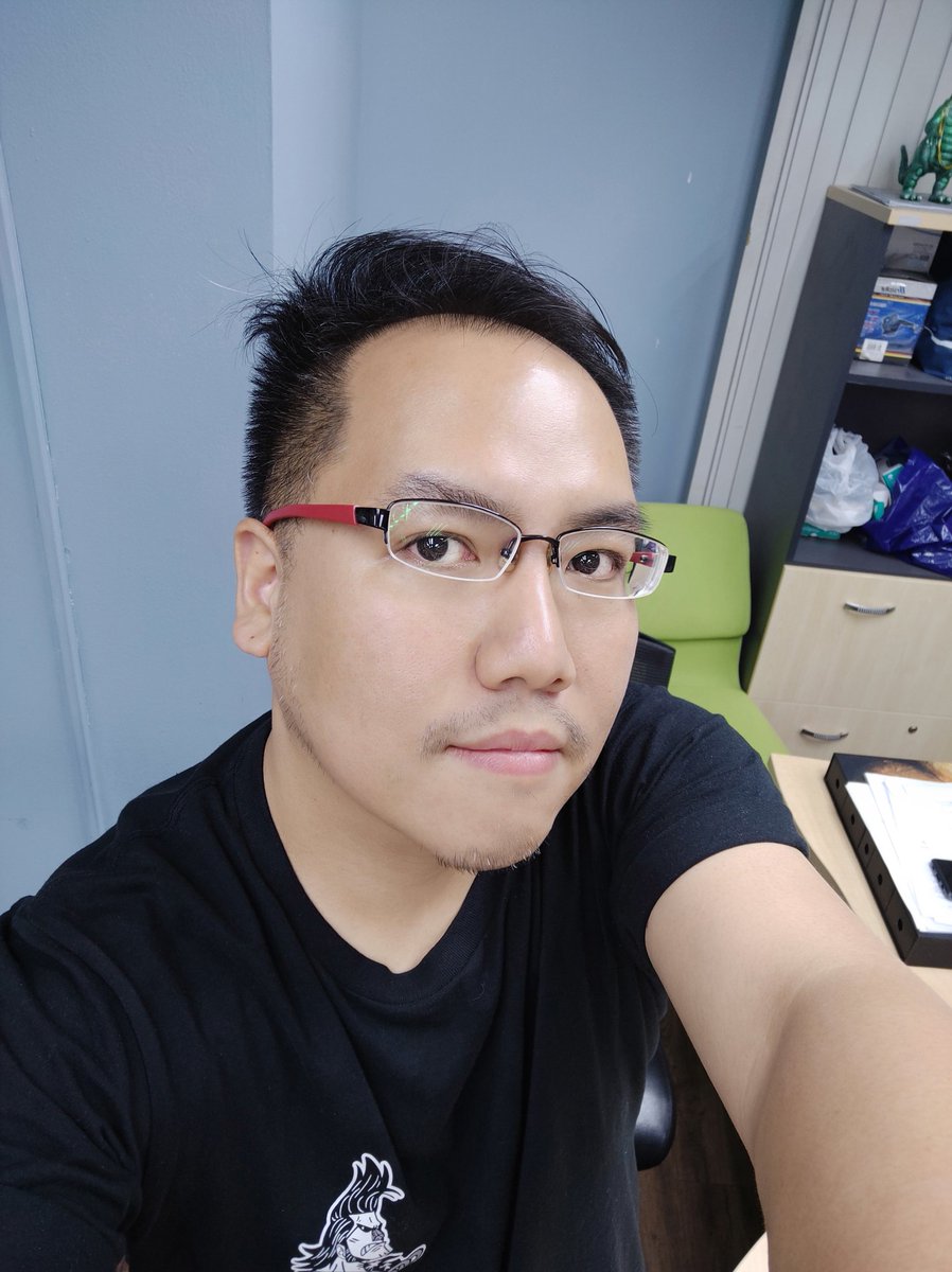 jokermaster619's tweet photo. #Selfie ด้วยเจ้า #OPPOFindX พระเจ้าโคตรเจ๋งอ่ะ ที่หนึ่งเรื่องกล้องหน้าจริงๆครับ^__^ ฟีเจอร์ #EffectLight สวยมากๆเลยครับ สุดๆจริง ดูธรรมชาติมากๆ #OPPO https://t.co/lMh4KUpC2V