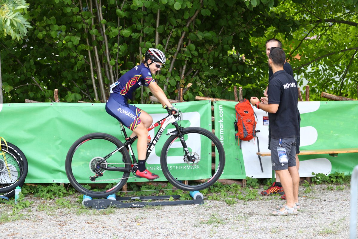 UEC_cycling's tweet photo. Warm-up before the start of Women Juniors #EuroMTB18 in #Stattegg. Start lists, live timing and all info 👉 https://t.co/0Bm38WE0Mx https://t.co/LbTJWOt6ZM