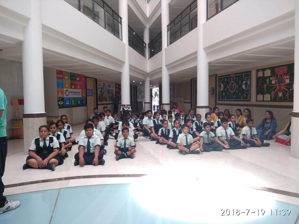 PrachiS9873's tweet photo. Meditation help teachers to be calm and confident in dealing with the students and  good for students to get over their stress and enhance their learning experience. @sapna_sukul @PetalsOfficial @KumarMa73058484 @Neha05204678 https://t.co/KjDVbAjhvg