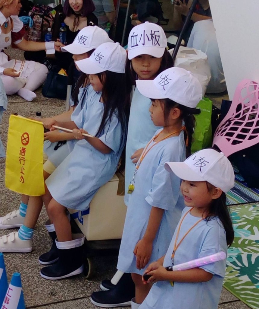 リアルに血小板ちゃんがたくさんいる台湾のコスプレがまじやべえｗ 話題の画像プラス